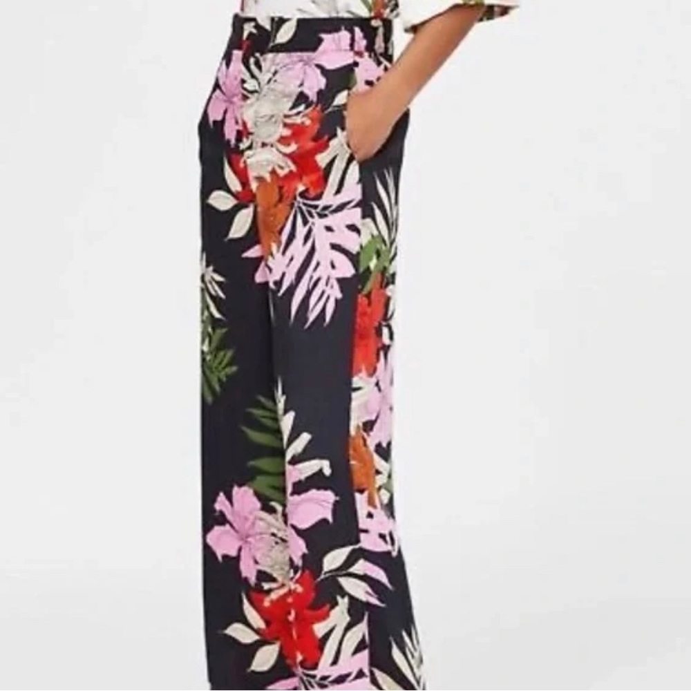 Zara floral trousers barely worn